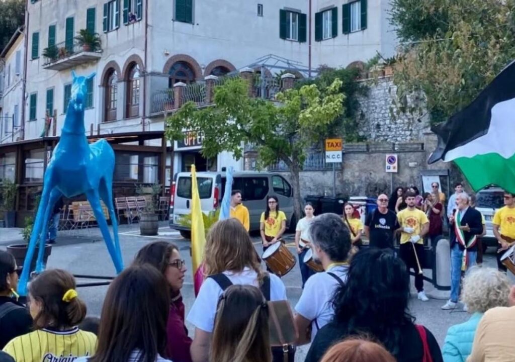 Marco Cavallo a Cori: una fiera celebrazione per i diritti e contro lo stigma