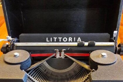 L’era dimenticata di “Littoria” – Oggi vi raccontiamo la macchina da scrivere