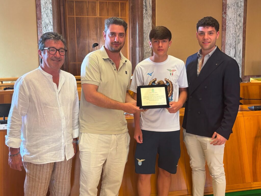 Giordano Gatto premiato dal Comune di Latina